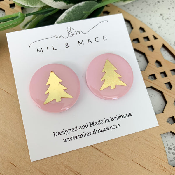 Christmas Tree Pale Pink 25mm Round Resin Studs