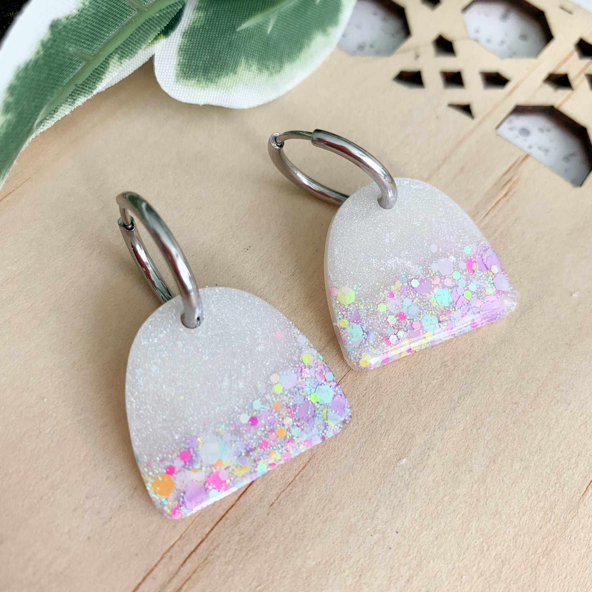 Arches Resin Huggie Dangle Earrings