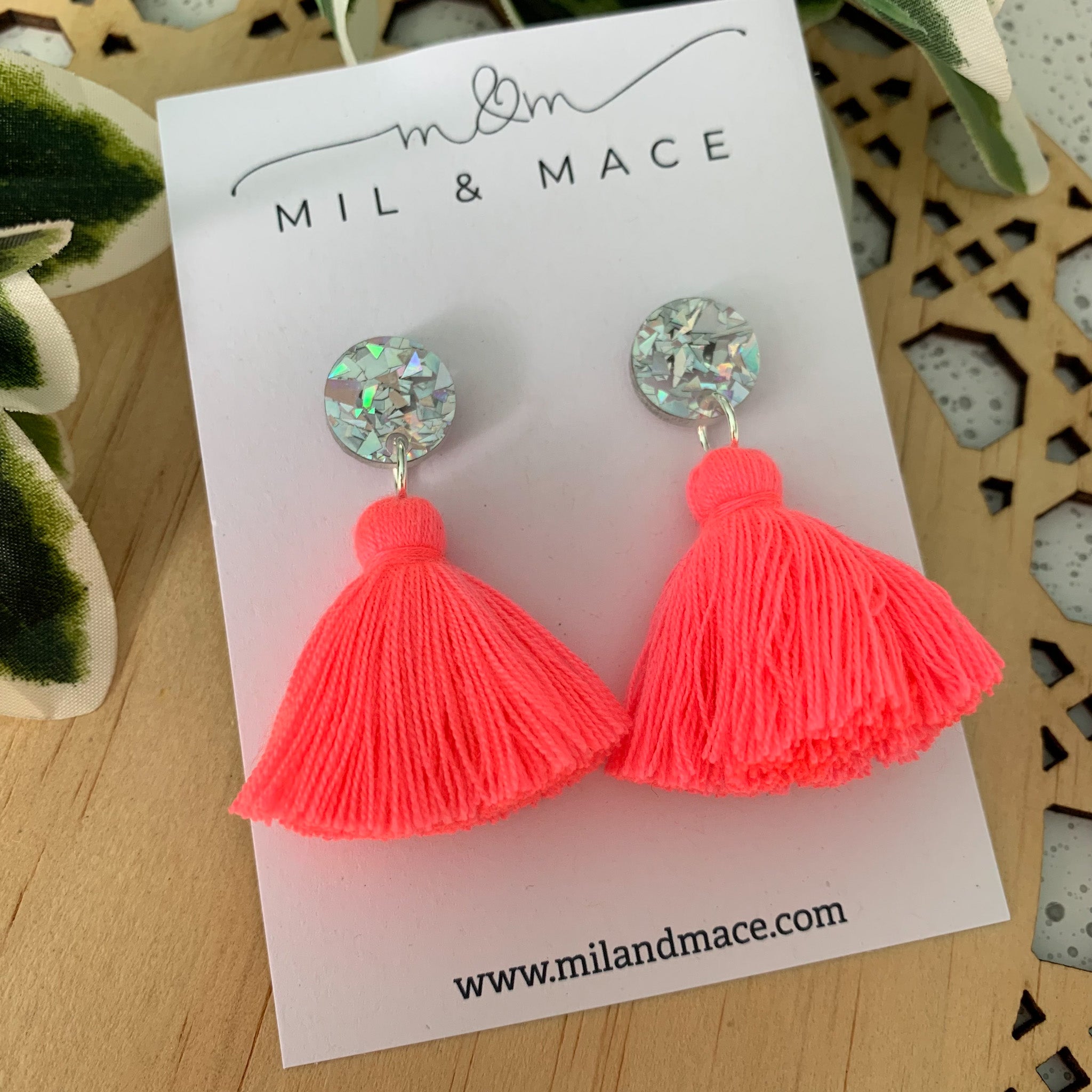 Tassel Drops Light Fluoro Pink Silver Top