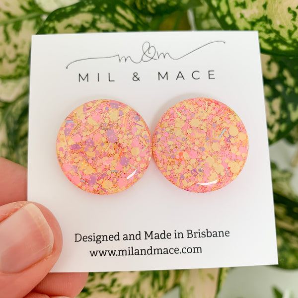 25mm Round Resin Studs