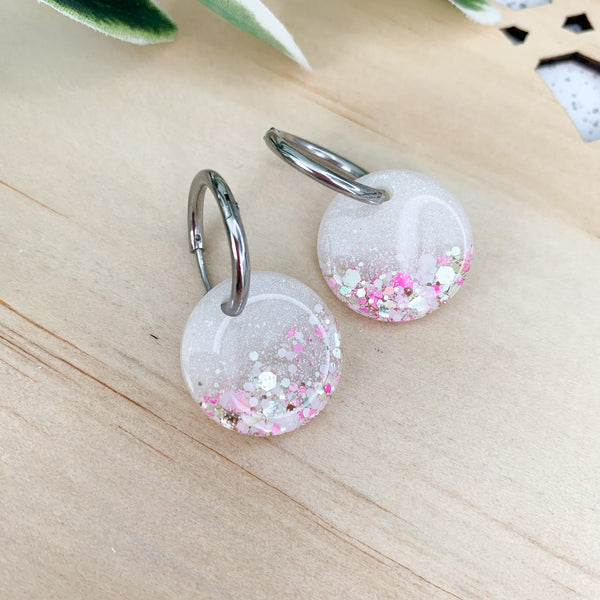 Petite Metallic White Resin Huggie Dangle Earrings